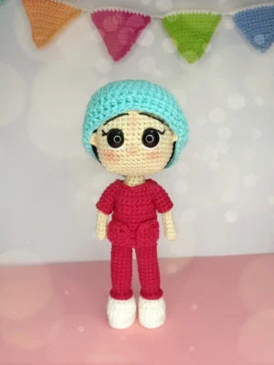Amigurumi Enfermera Rojo Carmín