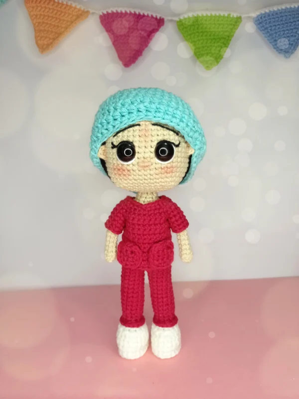 Amigurumi Enfermera Rojo Carmín