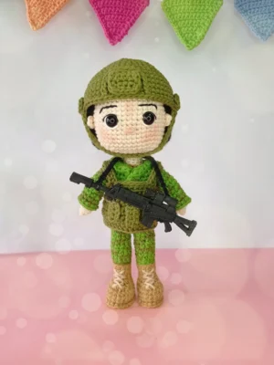 Amigirumi Soldado con Accesorios